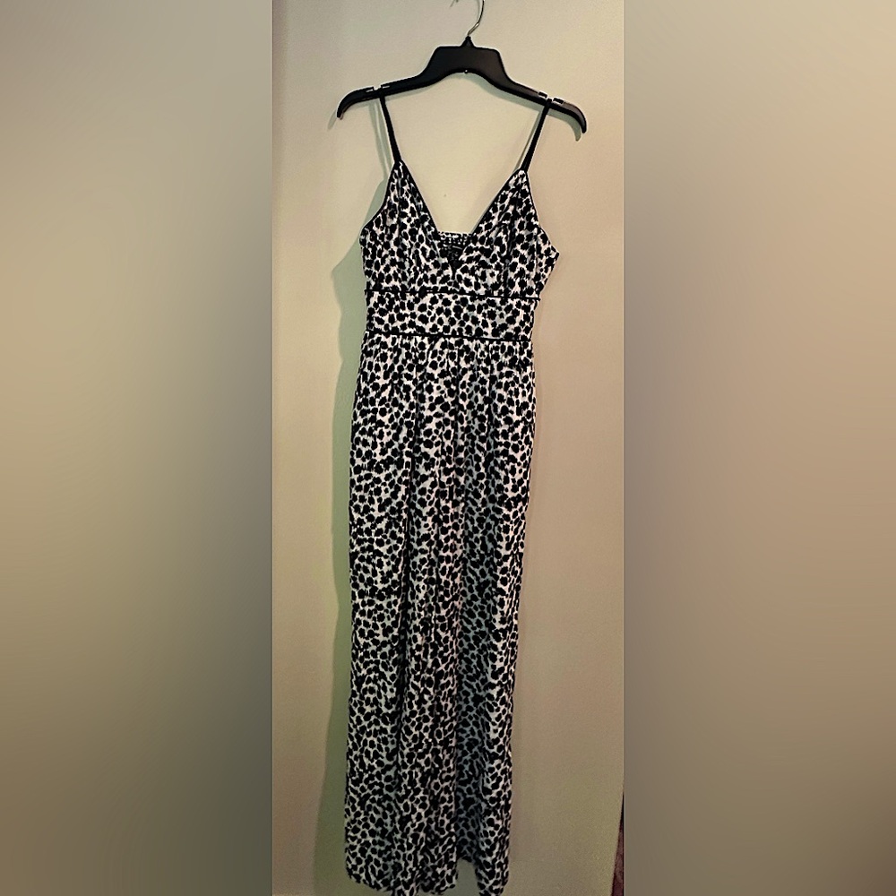 INC, International Concepts Women’s Animal Print Jumpsuit Size Small